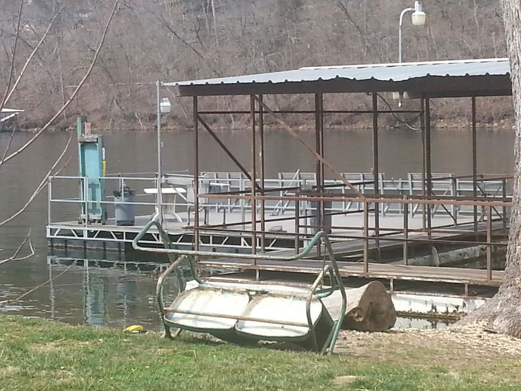 Taneycomo Lakefront Resort Bull Creek Bagian luar foto