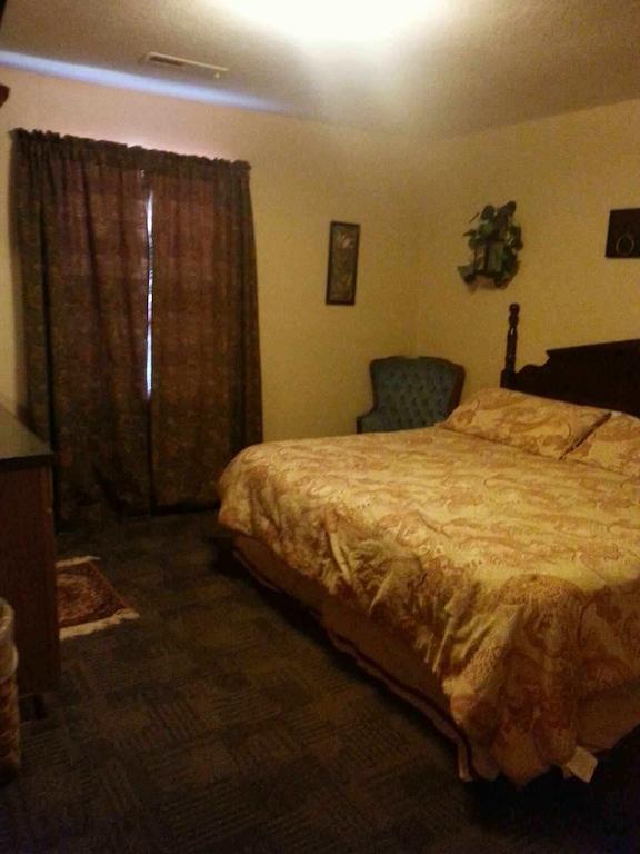 Taneycomo Lakefront Resort Bull Creek Ruang foto